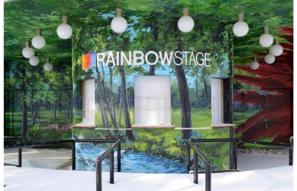 Rainbow Stage Bus – July 9